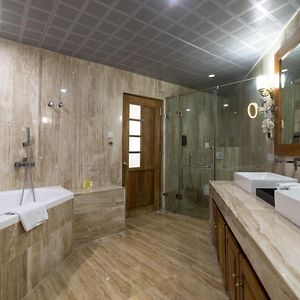 Suite Real con Cama King